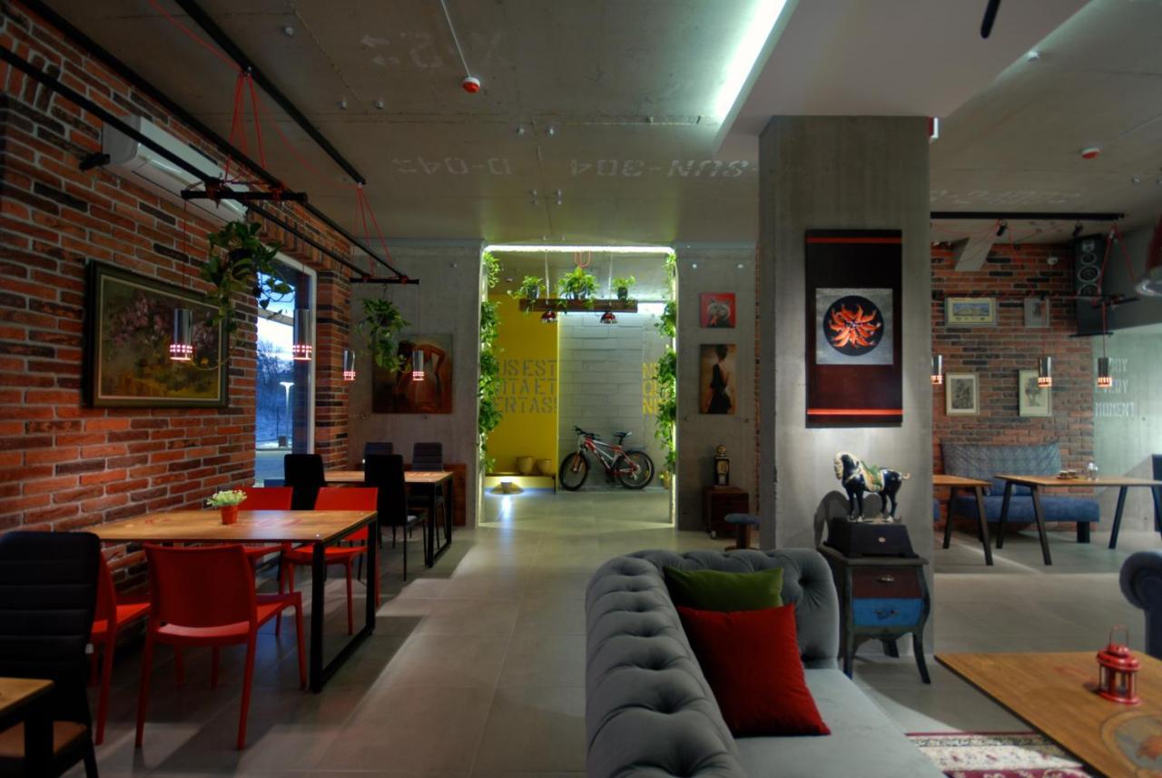 Cubby Hotel Lviv Eksteriør billede