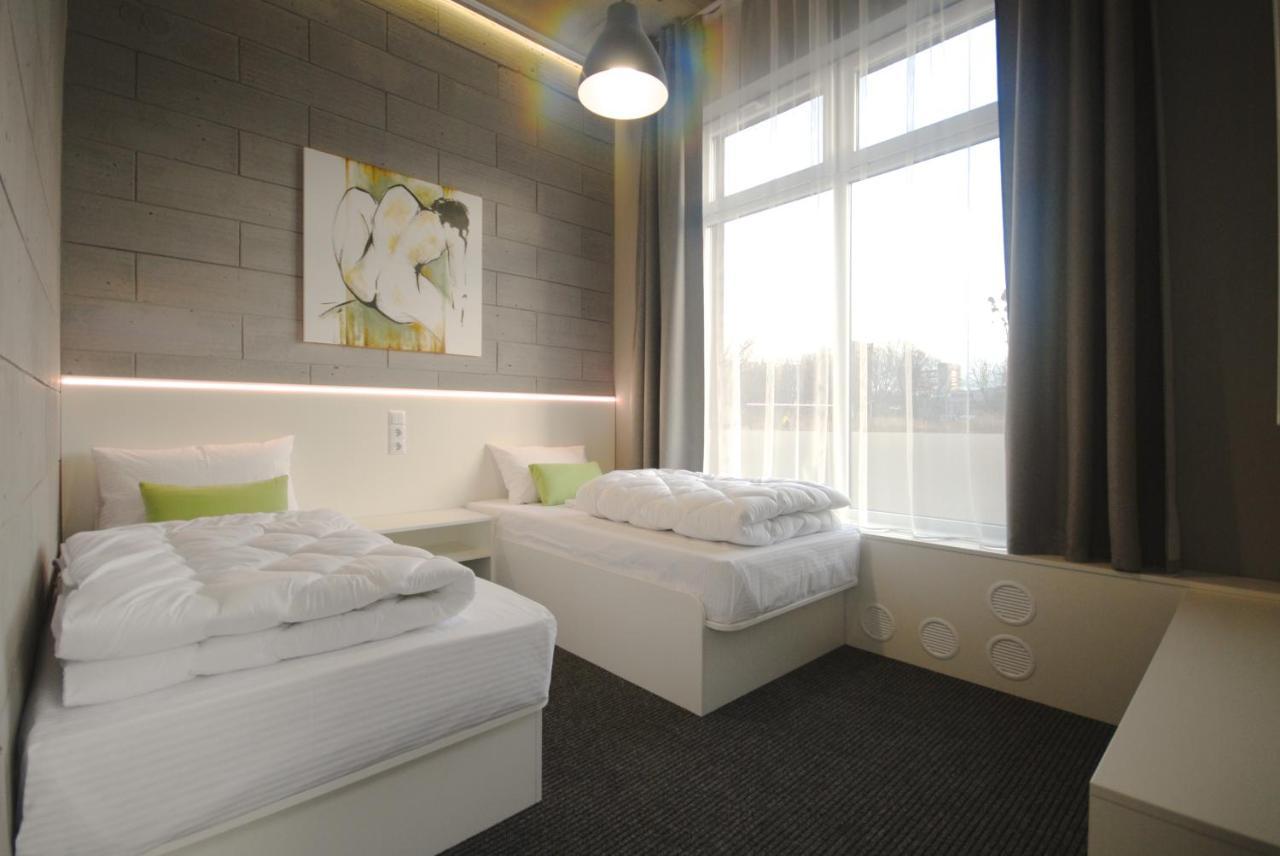 Cubby Hotel Lviv Eksteriør billede