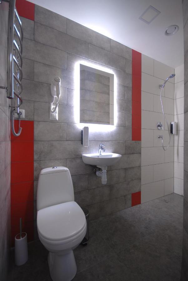 Cubby Hotel Lviv Eksteriør billede