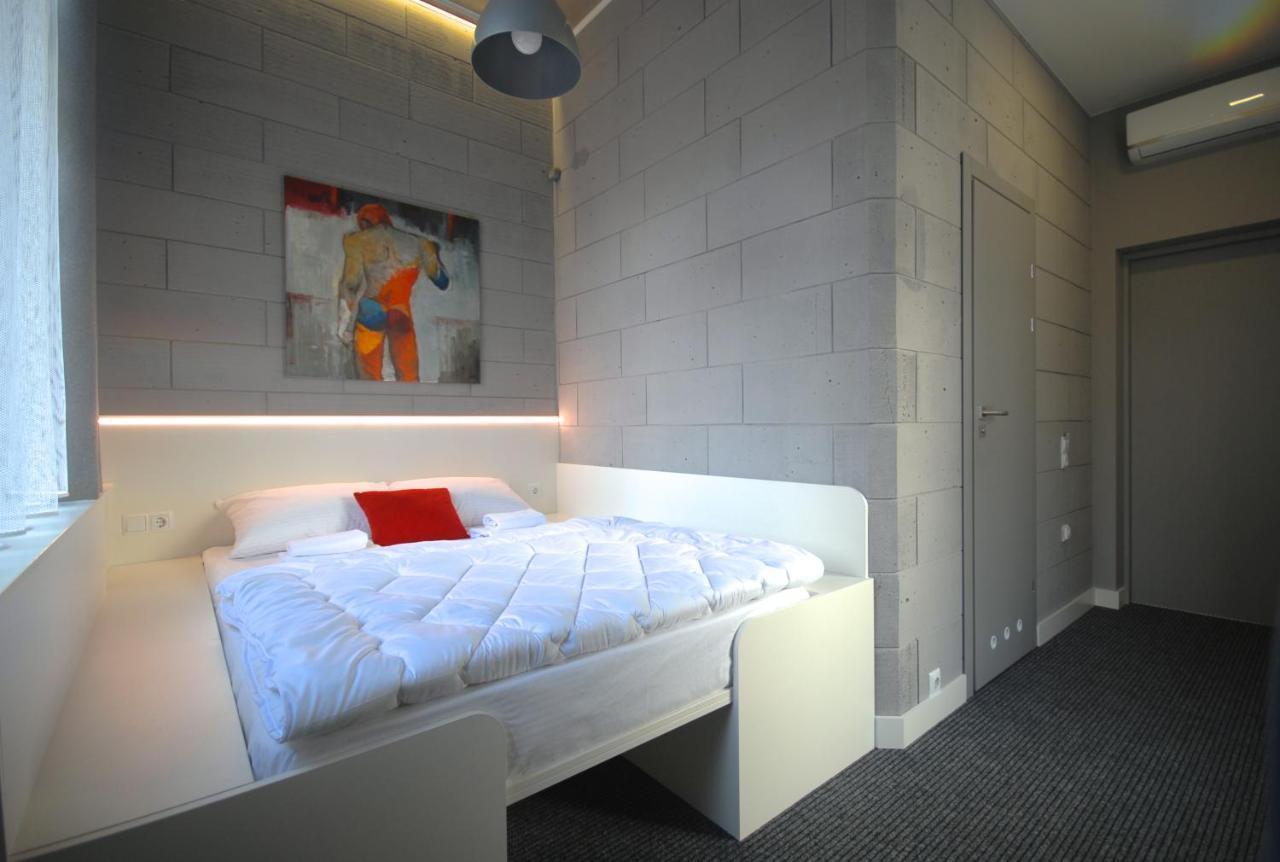 Cubby Hotel Lviv Eksteriør billede